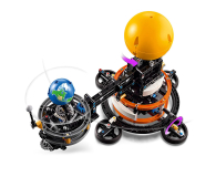 LEGO Technic 42179 Planeta Ziemia i Księżyc na orbicie - 1220588 - zdjęcie 3
